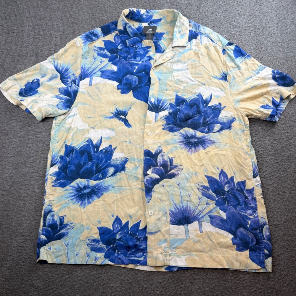 H&M Button Down Shirt Men's Large Blue Floral Viscose Regular Fit Short Sleeve